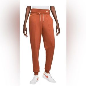 Nike Women’s Fleece Joggers